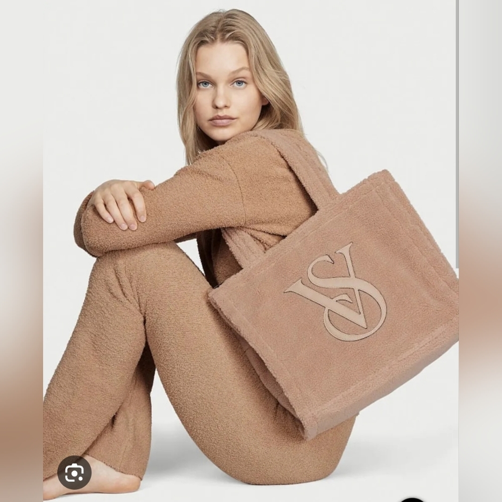 Victoria Secret sherpa tote